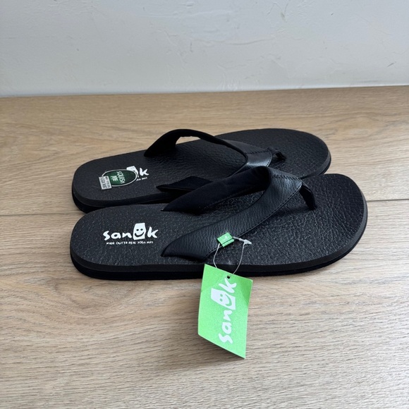 Sanuk Women's Yoga Mat Black Leather Upper Flip Flop Sandals Size 11 New - Picture 3 of 6